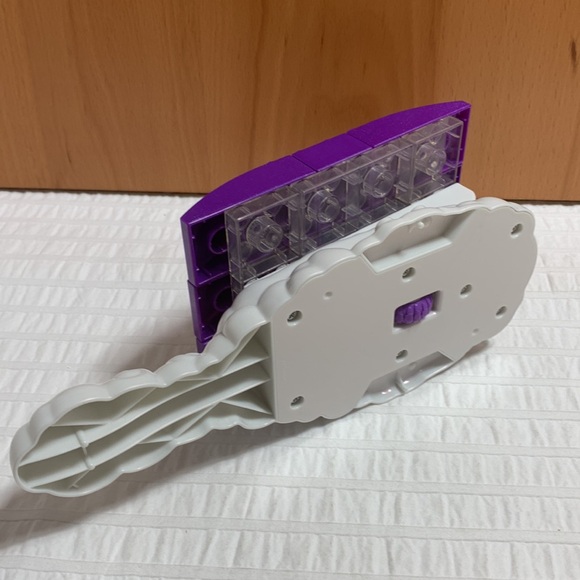 Shimmer & Shine Magic Genie Flying Carpet by Mega Blocks & Disney - Picture 6 of 6